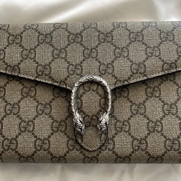 Gucci purse - Picture 6 of 11